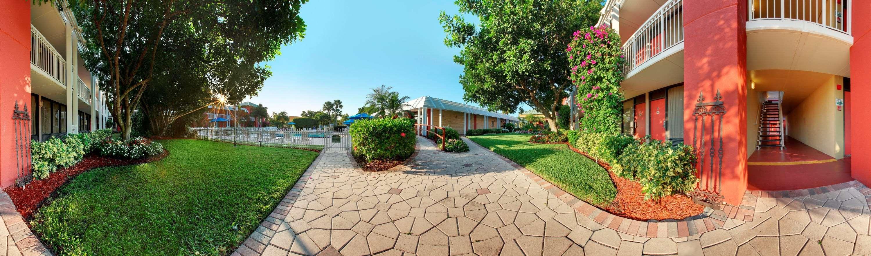 Collins Hotel North Naples Exterior foto